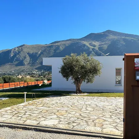 Villa Nanni Contemporary, Pool And Garden Castellammare del Golfo
