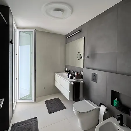 Nanni Contemporary, Pool And Garden 빌라 카스텔라마레델골포